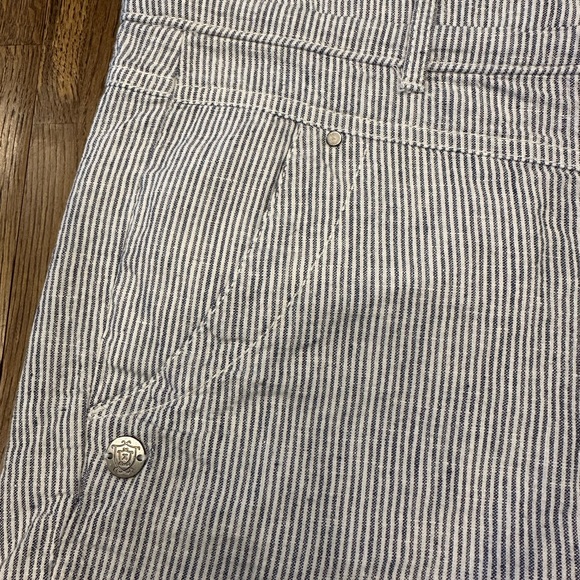 Dalia Women’s Shorts - Picture 4 of 7